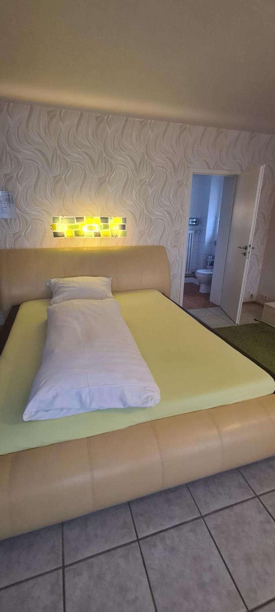 Zur Aue Hotel 3*