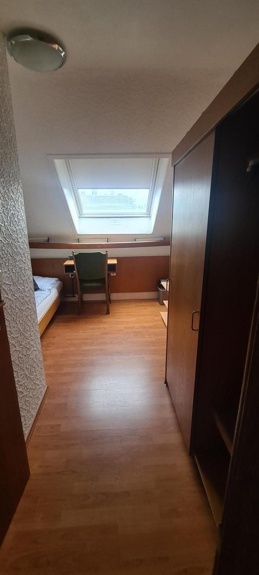Hotel Zur Aue 3*