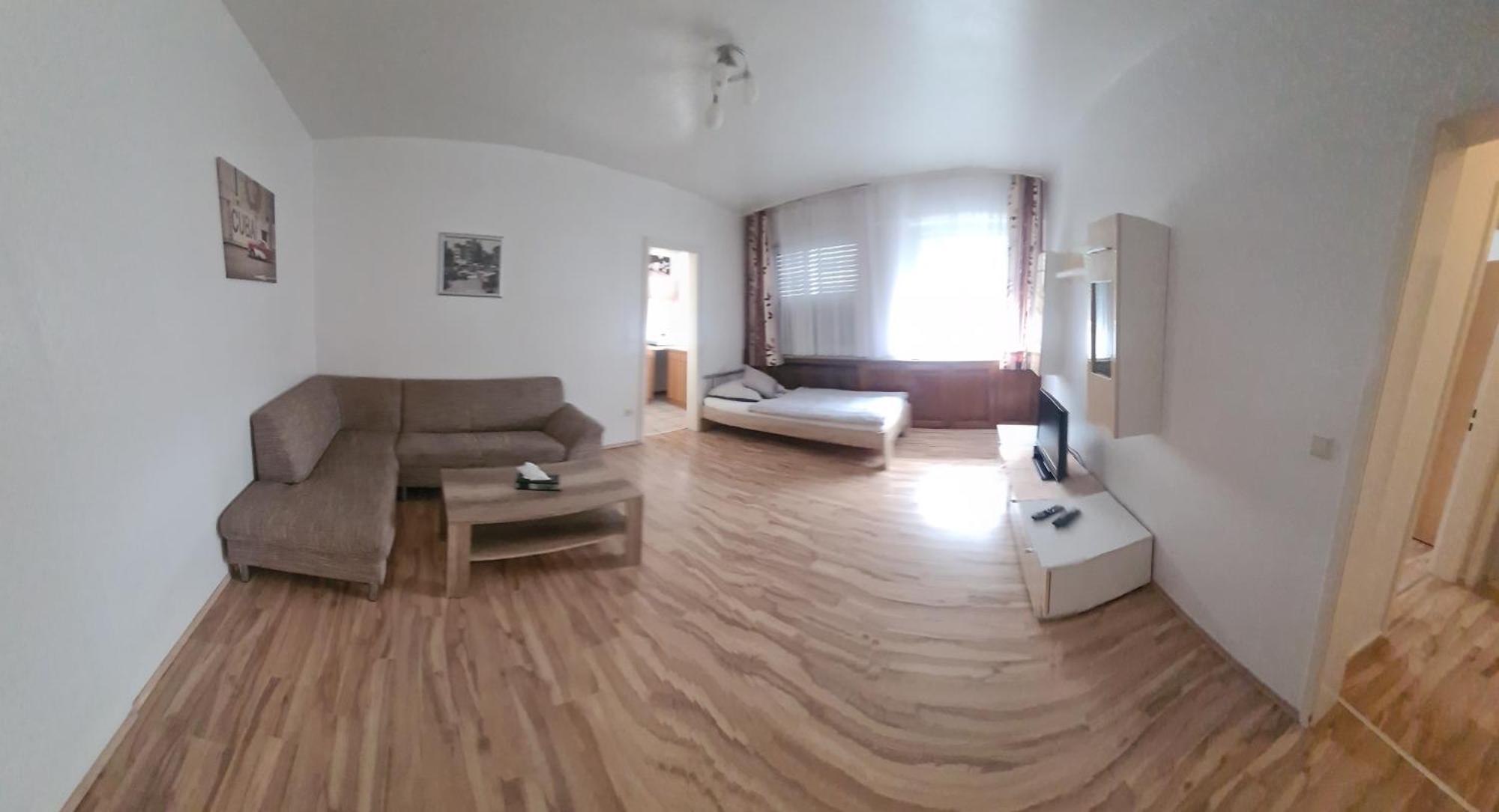 Zur Aue Hotel 3*
