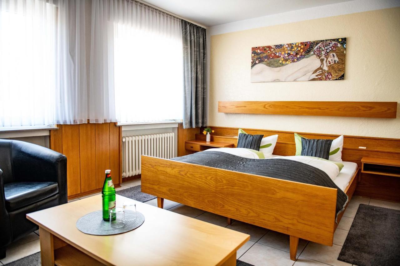 Hotel Zur Aue 3*